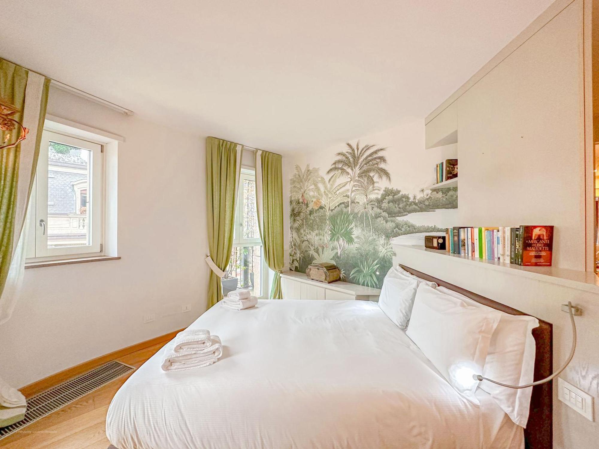 Foro Luxury Penthouse - Vista Duomo E Castello Appartement